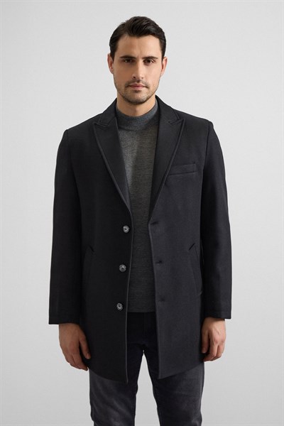 Siyah Slim Sivri Yaka Düz Yan Cepli Kaban