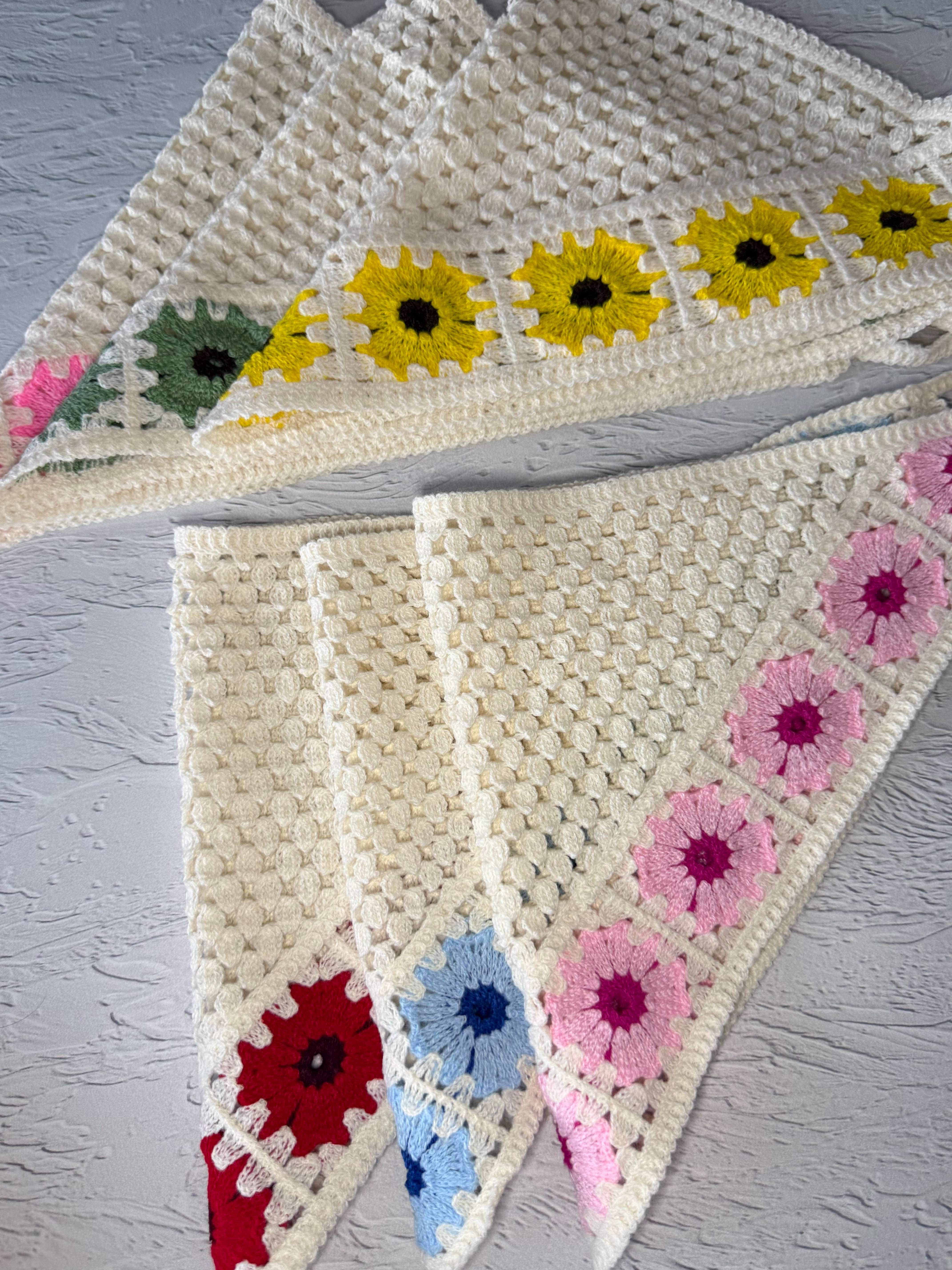 Bohem Örme Ayçiçeği Figürlü Pamuklu Bandana 