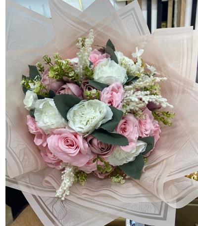 çiçek sepeti krem pembe