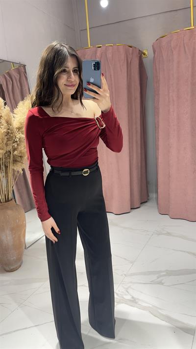 DÜŞÜK OMUZ TOKALI BLUZ-BORDO