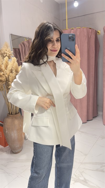 FULAR DETAYLI TASARIM BLAZER CEKET-BEYAZ