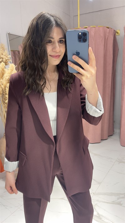 KATLAMALI KOL DÜĞMESİZ BLAZER CEKET-MÜRDÜM