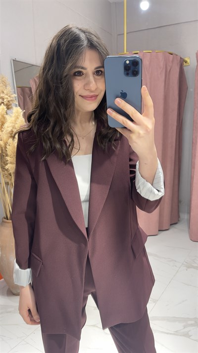 KATLAMALI KOL DÜĞMESİZ BLAZER CEKET-MÜRDÜM