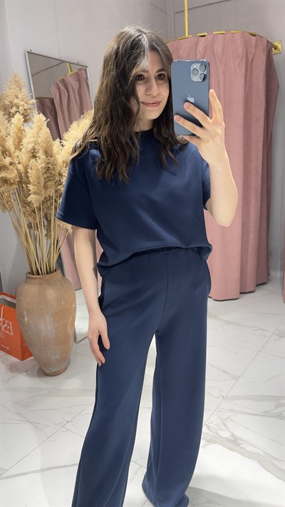 OYS MODEL KISA KOLLU TAKIM-LACİVERT