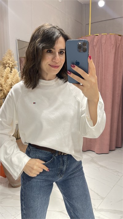 TMMY UZUN KOLLU SWEATSHİRT-BEYAZ