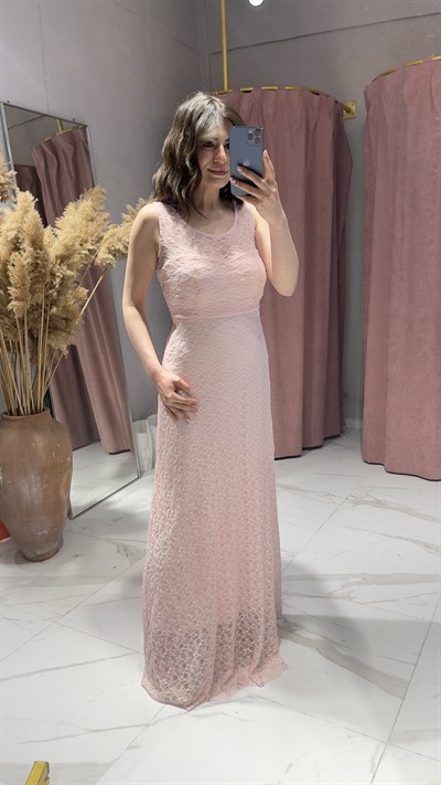 UZUN DANTEL ELBİSE-PEMBE 