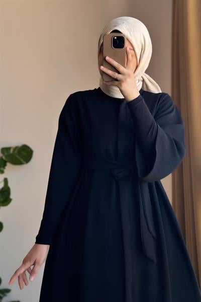 Ahsen Ferace - Siyah