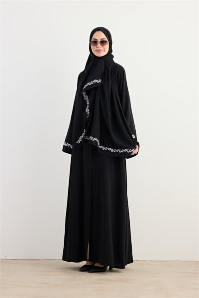 Beyaz Sarmaşık Nakışlı Abaya - Siyah