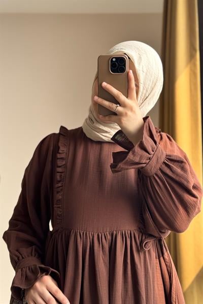 Fırfır Detaylı Müslin Elbise - Acı kahve