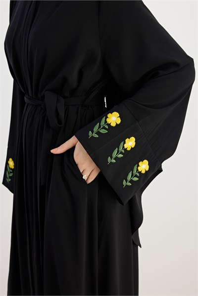 Sarı Papatya Nakışlı Abaya - Siyah