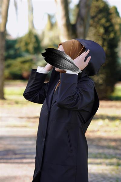 Trenç Yağmurluk - Siyah