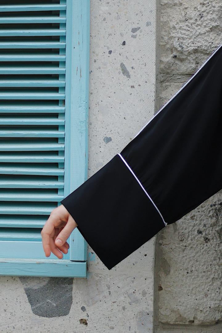 Biyeli Abaya - Siyah · 2