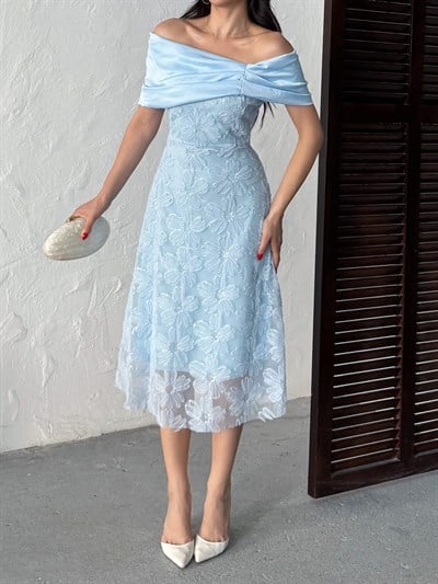 LILIA Midi Abiye Elbise - Mavi LILIA Mavi Madonna Yaka Çiçekli Midi Abiye Elbise