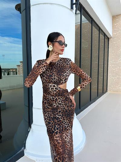 Özel Tasarım Cut Out Bel Dekolteli Yırtmaçlı Leopar Maxi Tül Elbise Özel Tasarım Cut Out Bel Dekolteli Yırtmaçlı Leopar Maxi Tül Elbise