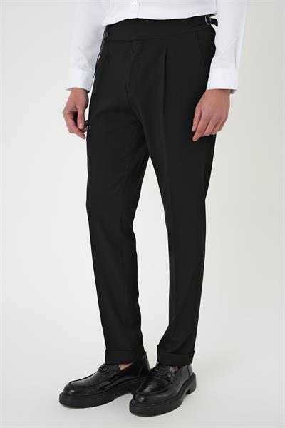 Comfort Fit Beli Tokalı Pileli Siyah Jogger Pantolon P 1170