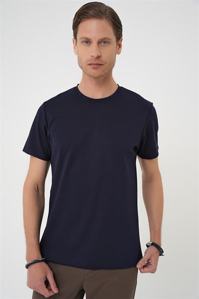 Comfort Fit Bisiklet Yaka %97 Esnek Pamuklu Koyu Lacivert Tişört TS 885