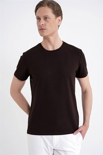 Comfort Fit Bisiklet Yaka %97 Esnek Pamuklu Kahverengi Tişört TS 885