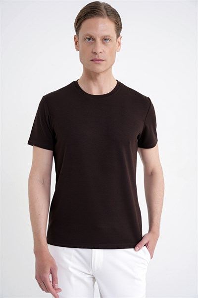 Comfort Fit Bisiklet Yaka %97 Esnek Pamuklu Kahverengi Tişört TS 885