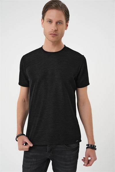 Comfort Fit Bisiklet Yaka Armürlü Dokulu Siyah Tişört TS 896