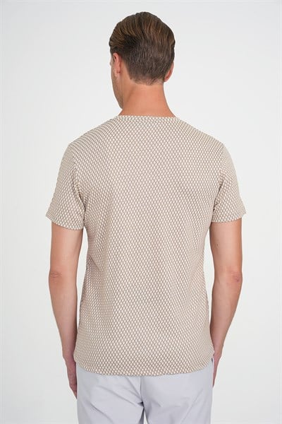 Comfort Fit Bisiklet Yaka Esnek Pamuklu Baklava Desen Bej Tişört TS 908