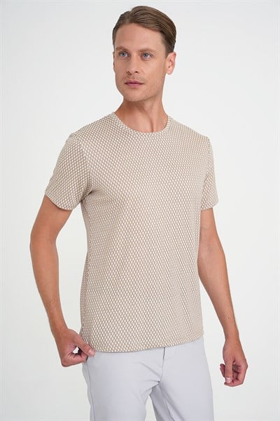 Comfort Fit Bisiklet Yaka Esnek Pamuklu Baklava Desen Bej Tişört TS 908