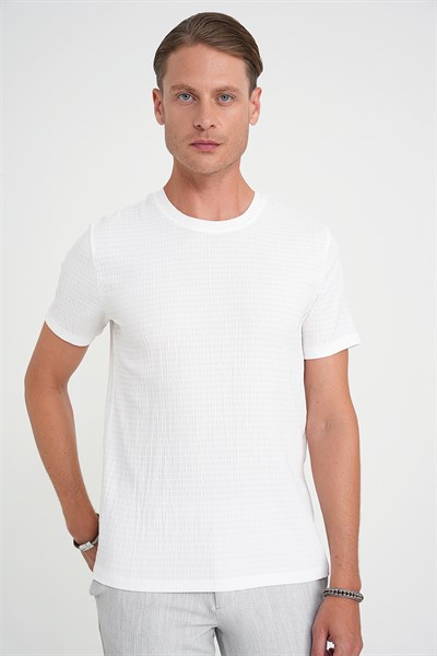 Comfort Fit Bisiklet Yaka Gofre Pamuklu Kumaş Ekru Tişört TS 911