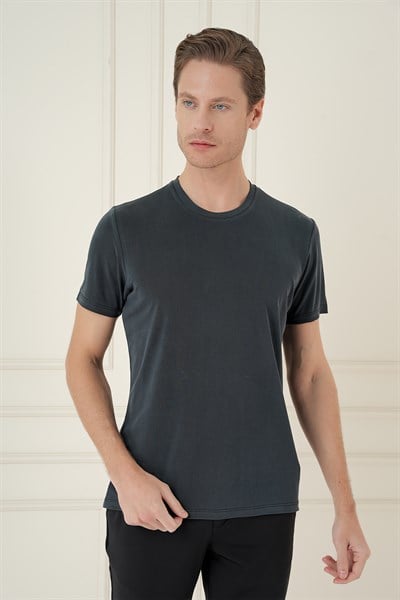 Comfort Fit Bisiklet Yaka Modal Kumaş Kısa Kollu Siyah Tişört TS 895