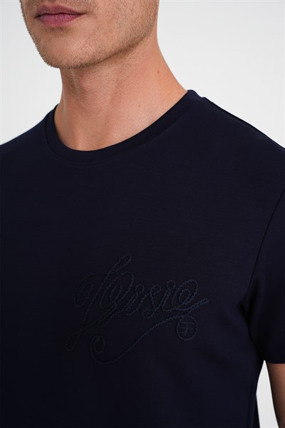 Comfort Fit Bisiklet Yaka Nakışlı Esnek Pamuk Lacivert Tişört TS 910
