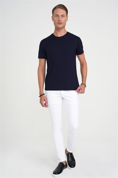 Comfort Fit Bisiklet Yaka Nakışlı Esnek Pamuk Lacivert Tişört TS 910