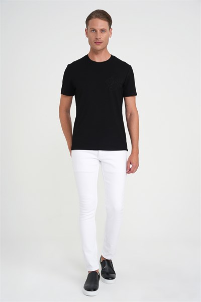 Comfort Fit Bisiklet Yaka Nakışlı Esnek Pamuk Siyah Tişört TS 910