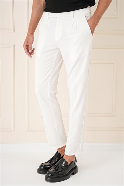 Comfort Fit Çift Pileli Dokulu Esnek Pamuk Ekru Pantolon P 1158