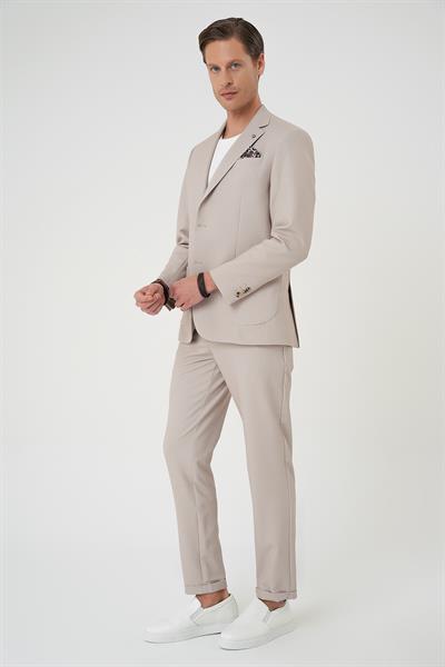 Comfort Fit Mono Yaka Çift Yırtmaç Torba Cep Kendinden Desenli Casual Bej Ceket C 705