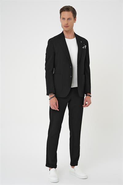 Comfort Fit Mono Yaka Çift Yırtmaç Torba Cep Gofre Kumaş Casual Siyah Ceket C 703