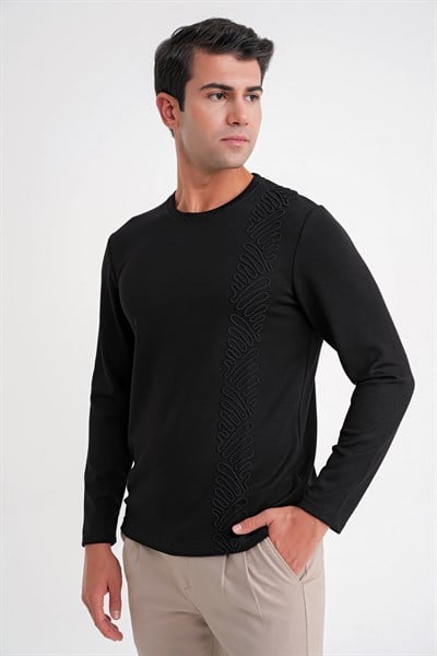 Comfort Fit Önü Nakışlı Pamuklu Bisiklet Yaka Uzun Kollu Siyah Tişört TS 920