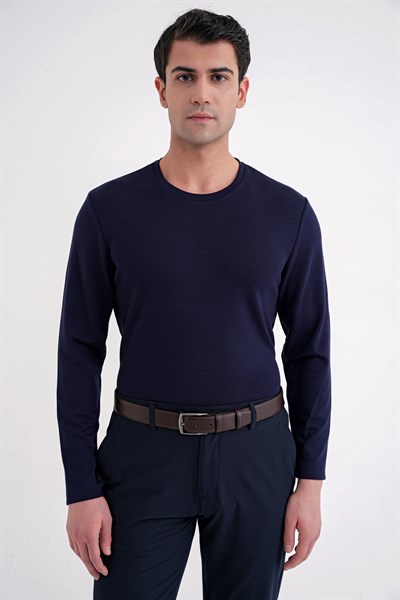 Comfort Fit Pamuklu Bisiklet Yaka Uzun Kollu Lacivert Tişört TS 892