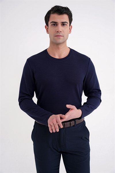 Comfort Fit Pamuklu Bisiklet Yaka Uzun Kollu Lacivert Tişört TS 892