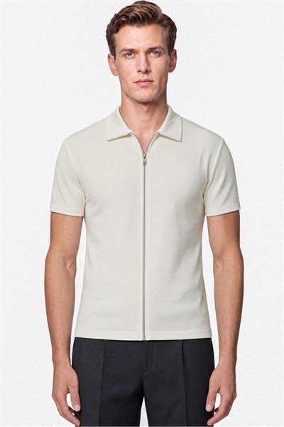 Comfort Fit Rahat Kalıp Polo Yaka Fermuarlı Ekru Beyaz Tişört TS 930 