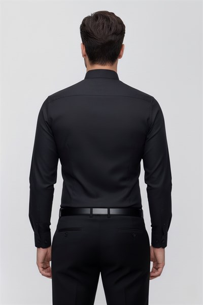 Slim Fit Doku Desenli Yaka Zincirli Siyah Gömlek GK 629