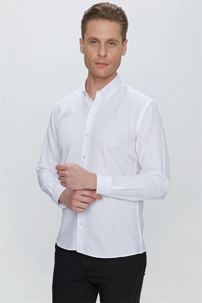 Slim Fit Yaka Zincirli ve Düğmeli Pamuklu Beyaz Gömlek GK 664