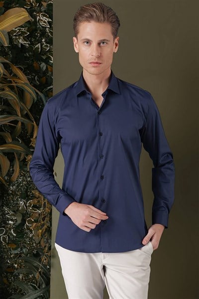 GK 709 Slim Fit Lacivert Klasik Gömlek