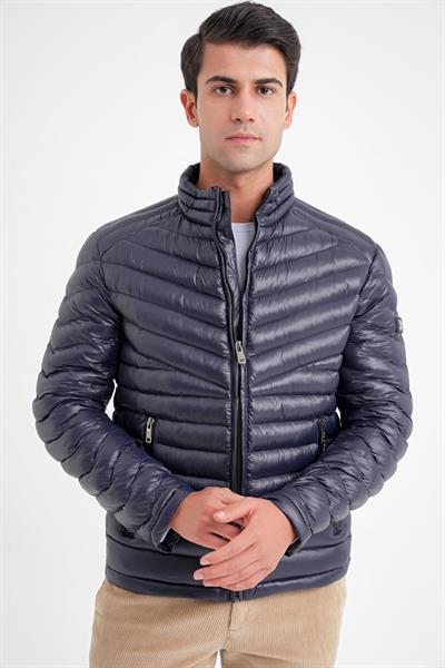 Slim Fit Hakim Yaka Yan Cepli Kaz Tüyü Lacivert Şişme Mont MT 176