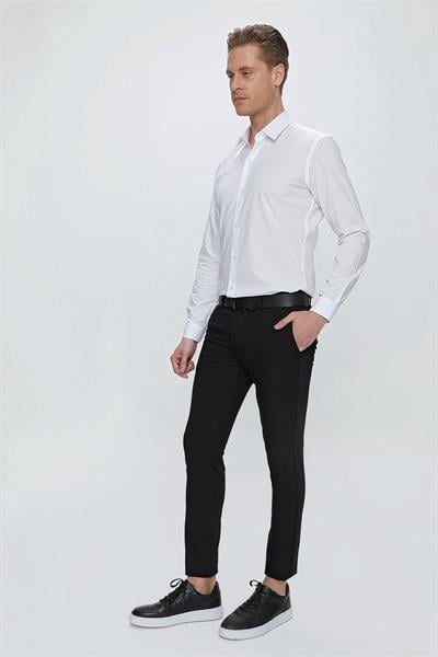 P 1077 Slim Fit Siyah Spor Pantolon