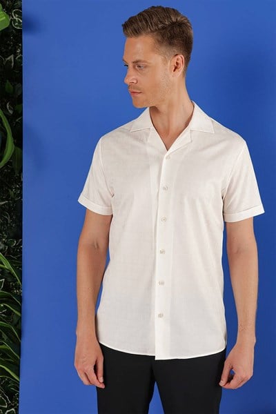 Slim Fit %100 Pamuk Apaş Yaka Kısa Kollulu Beyaz Gömlek G 1533