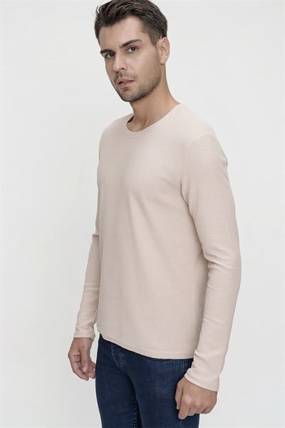 Slim Fit %100 Pamuk Doku Desenli Bisiklet Yaka Uzun Kollu Bej Tişört TS 818