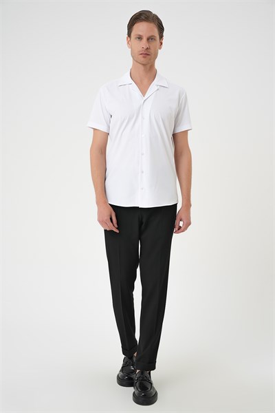Slim Fit Apaş Yaka Kısa Kollu Esnek Casual Beyaz Gömlek  G 1589