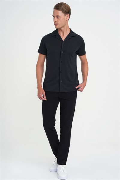 Slim Fit Apaş Yaka Modal Karışımlı Kısa Kollu Siyah Gömlek G 1590
