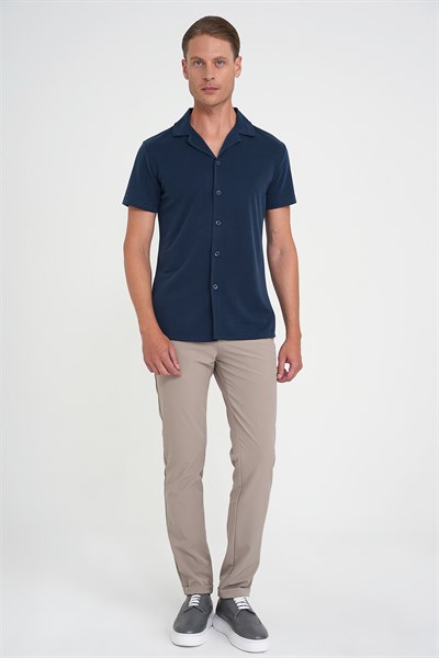 Slim Fit Apaş Yaka Modal Karışımlı Kısa Kollu Lacivert Gömlek G 1590