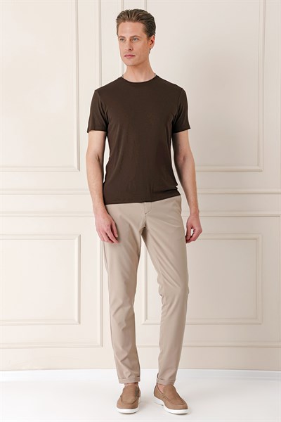 Slim Fit Bisiklet Yaka Esnek Pamuklu Düz Kahverengi Tişört TS 823