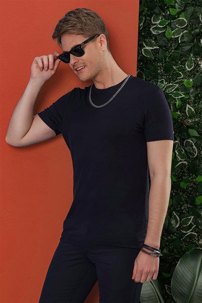 Slim Fit Bisiklet Yaka Esnek Pamuklu Lacivert Tişört TS 847