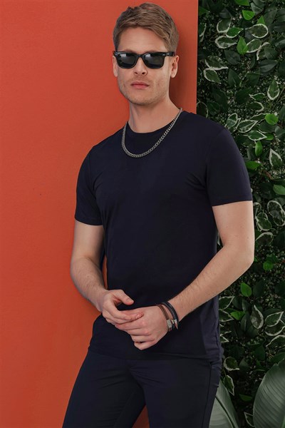 Slim Fit Bisiklet Yaka Esnek Pamuklu Lacivert Tişört TS 847